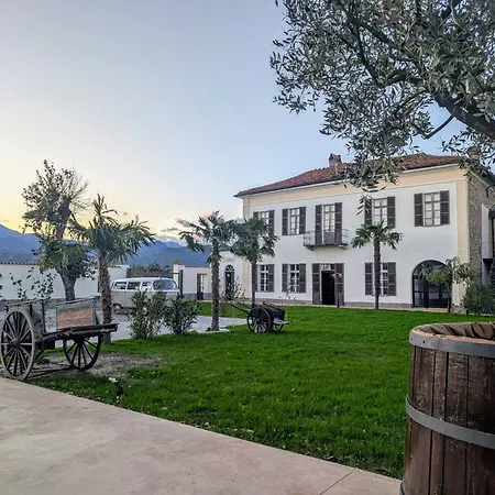 Apartment Corte Tegassa Pool & Pinerolo